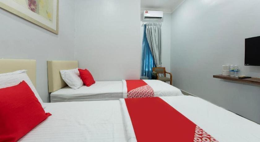 Oyo 90234 Sungai Rengit City Resort 2 Kampung Sungai Rengit Exterior foto